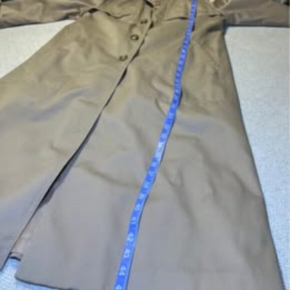 Vintage Early 80’s Sears The Fashion Place Taupe Trench Coat.  12 - Picture 9 of 10